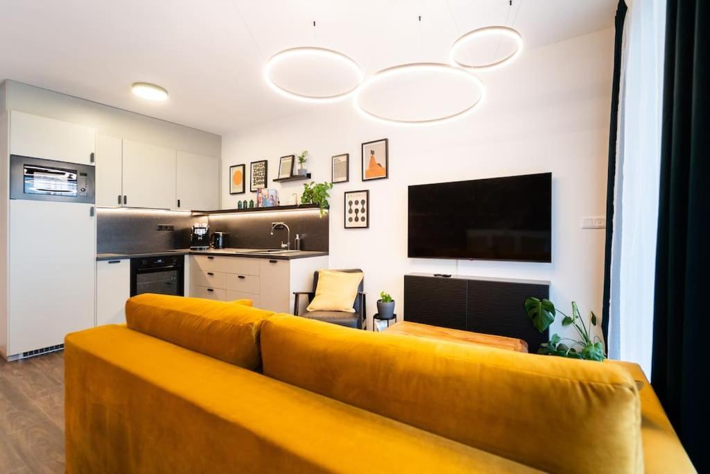 Gold Garden Terrace Apartment Brno Zewnętrze zdjęcie
