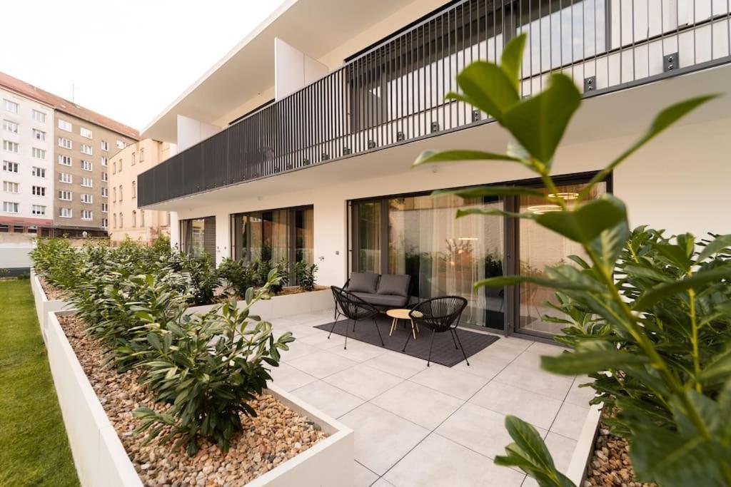 Gold Garden Terrace Apartment Brno Zewnętrze zdjęcie